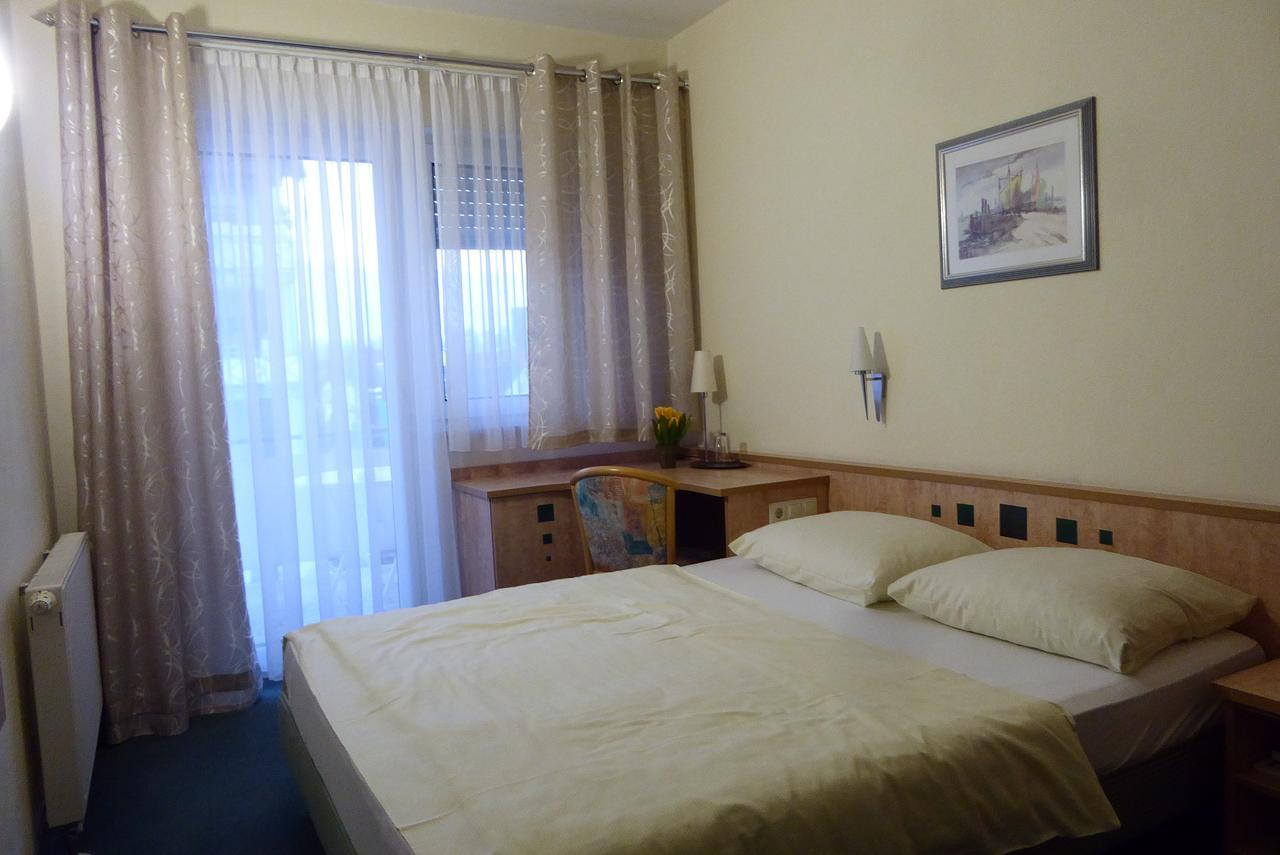Hotel Ring Park Buchen  Esterno foto