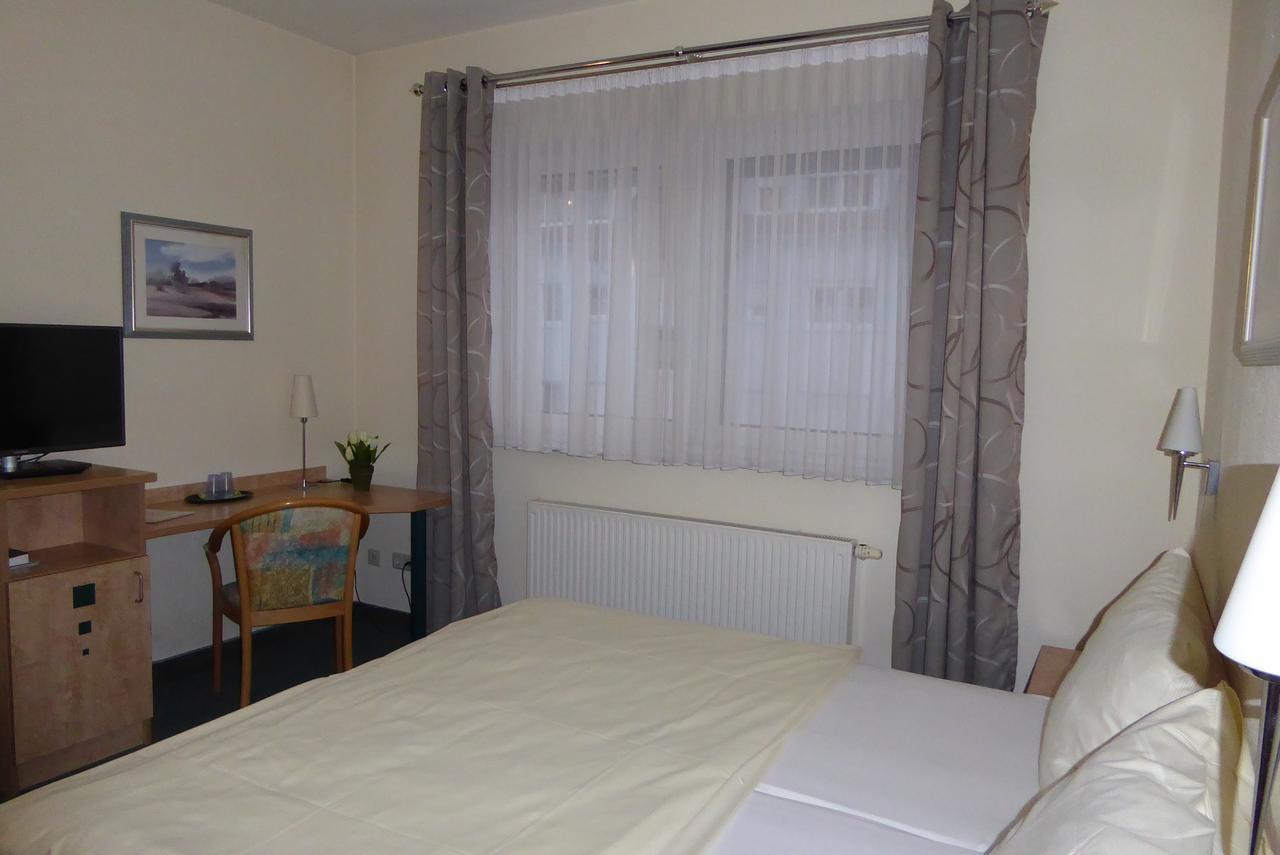 Hotel Ring Park Buchen  Esterno foto