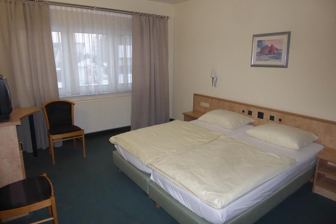 Hotel Ring Park Buchen  Esterno foto